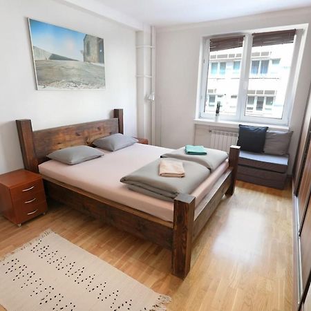 Cosy And Bright- Golden Apartments- Old Town วอร์ซอ ภายนอก รูปภาพ